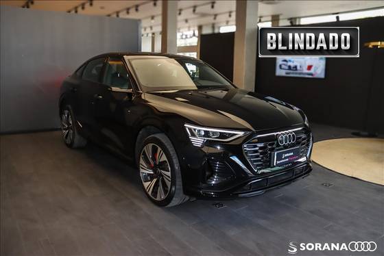 AUDI Q8 E-TRON 55 ELÉTRICO SPORTBACK PERFORMANCE BLACK QUATTRO AUDI Q8 E-TRON 55 ELÉTRICO SPORTBACK PERFORMANCE BLACK QUATTRO